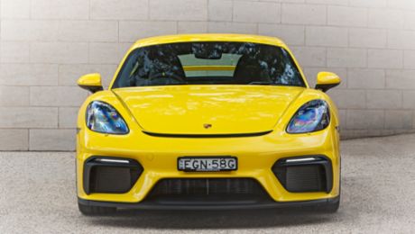 Product Highlights: 718 Cayman GT4 - meant for something more